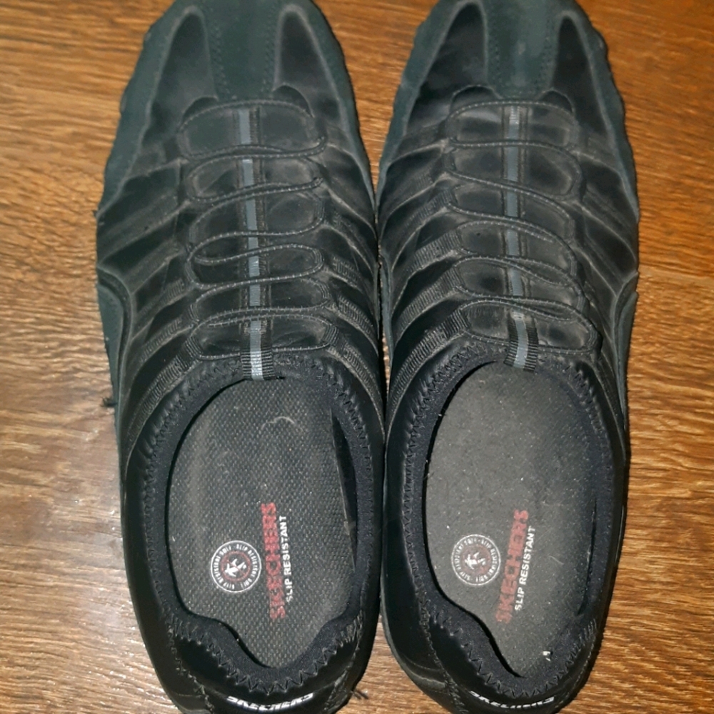 Sketchers slip on shoes